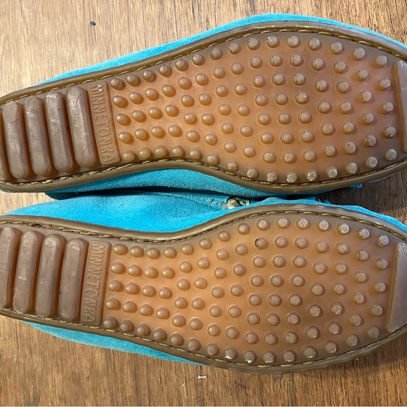 Minnetonka Moccasins Women’s Size 5.5 - Picture 4 of 4